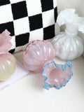 Load image into Gallery viewer, Vintage Ruffled Edged Fenton Art Glass Vase