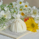 Load image into Gallery viewer, White Wedding Dress Aromatherapy Candle
