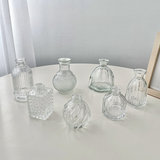Load image into Gallery viewer, Set of 7 Clear Mini Glass Bud Vases