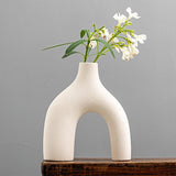 Load image into Gallery viewer, Cream Ceramic Modern Art Vase