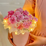 Load image into Gallery viewer, gift wrapping tulle with LED lights